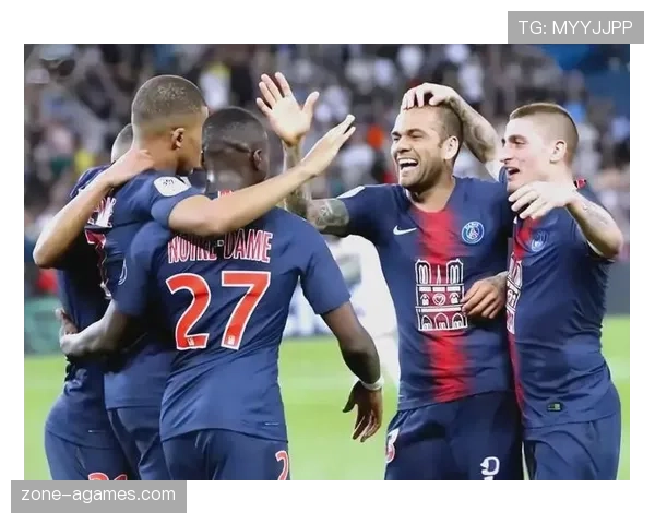 巴黎欧冠冠军目标迎来挑战，竞争格局调整考验球队稳定性