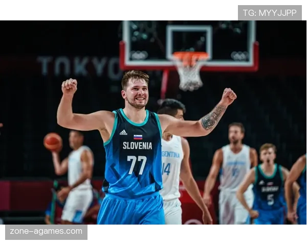 防守三秒NBA规则详解:何时判定违例与策略应对 防守三秒NBA规则详解:何时判定违例与策略应对